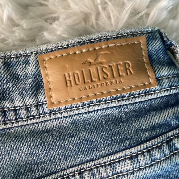 NWT Hollister‎ Ultra High-Rise Mom Shorts - Size 11 - Picture 4 of 8